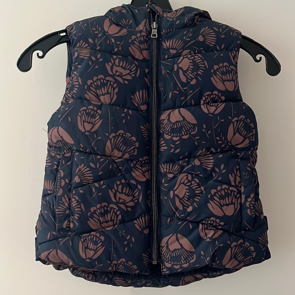 Mango navy puff vest, with fleece lining, size small.